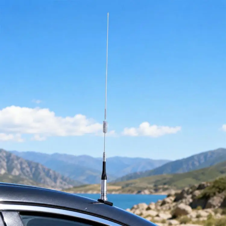 Antenna ad alto guadagno per ricetrasmettitore mobile dual-band UV