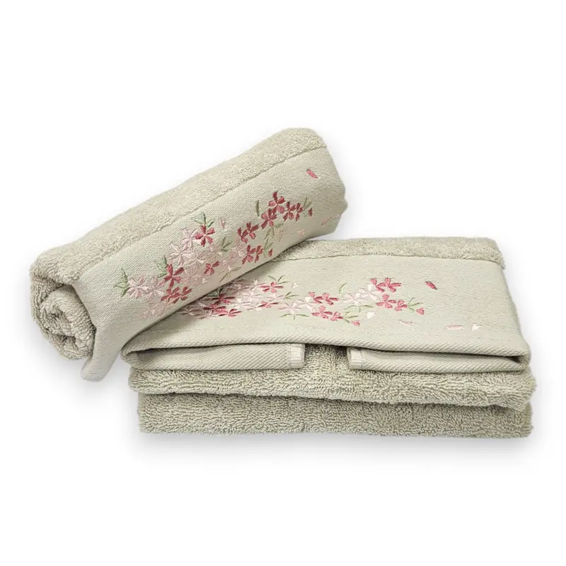 Asciugamani bagno  in cotone, JULIANNA con ricamo floreale elegante
