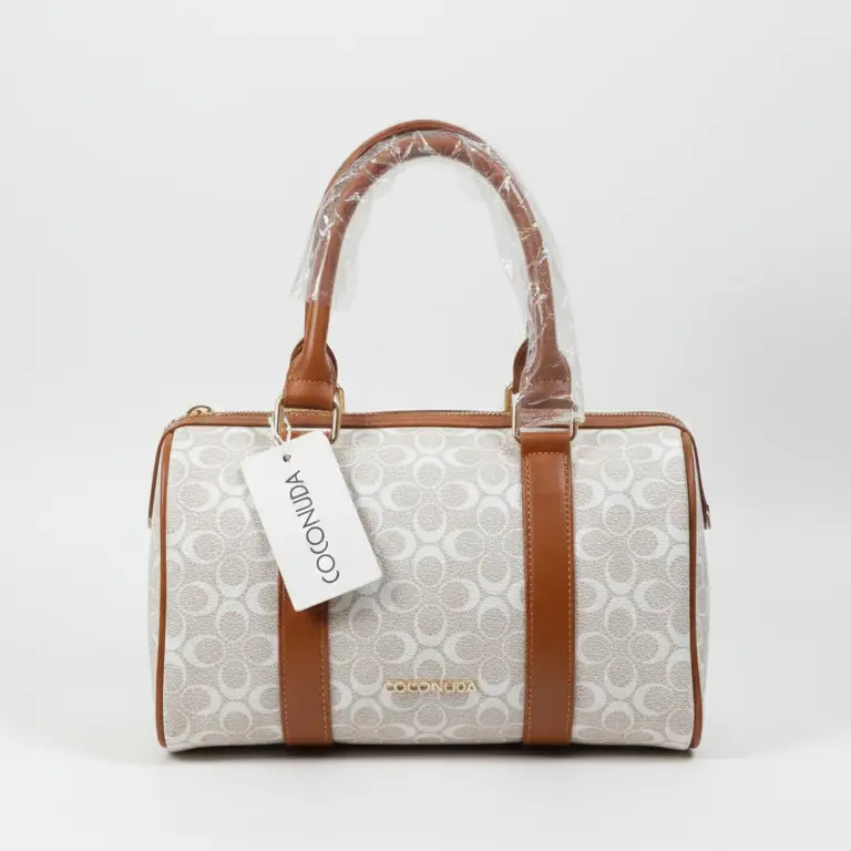 Borsa Bauletto Coconuda 27x20 cm con Tracolla Removibile | Design Iconico con Pattern Logato e Rifiniture in Cuoio | Borsa Versatile e Capiente per Ogni Stagione | Stile Giovanile ed Elegante