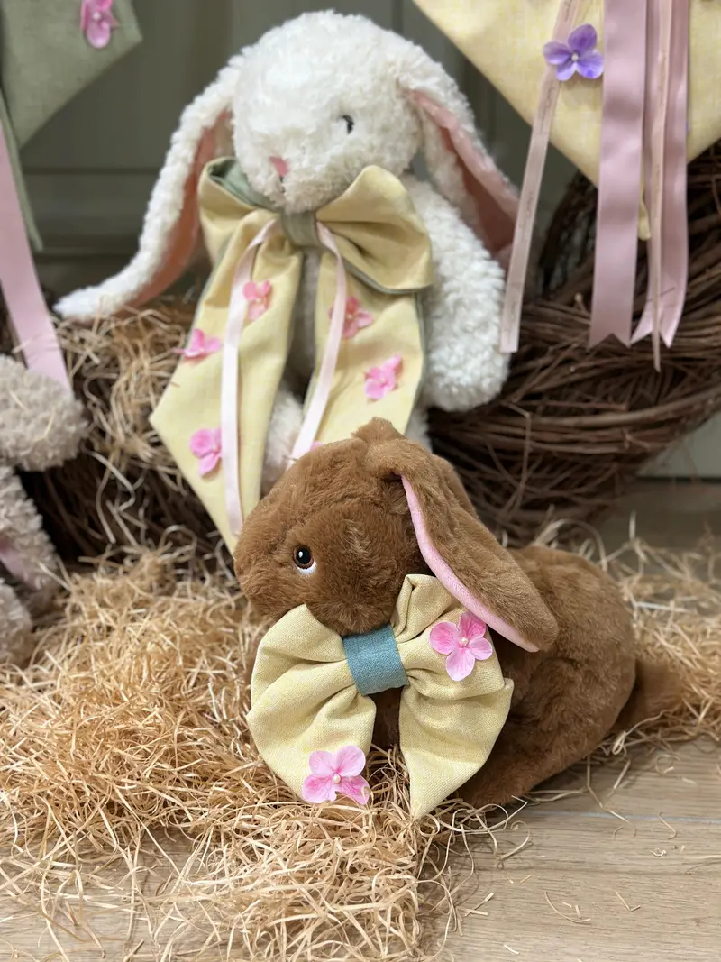 Bunny Brown Coniglietto Sartoriale con Fiocco – Mata Creazioni