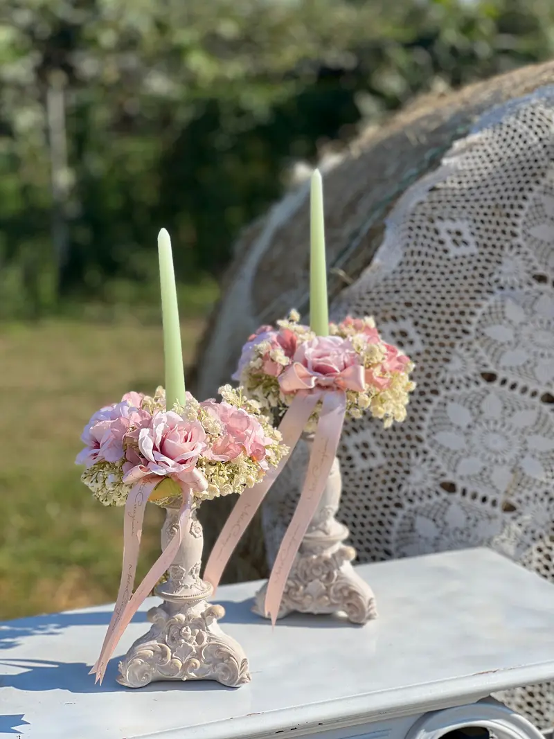 Candelabro Ely in Resina con Fiori – Mata Creazioni