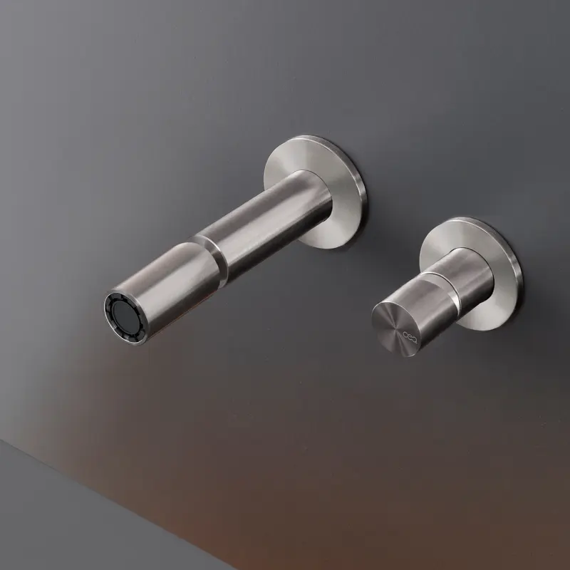 Cea Design Cartesio rubinetto bidet a parete CAR95 + UCS09