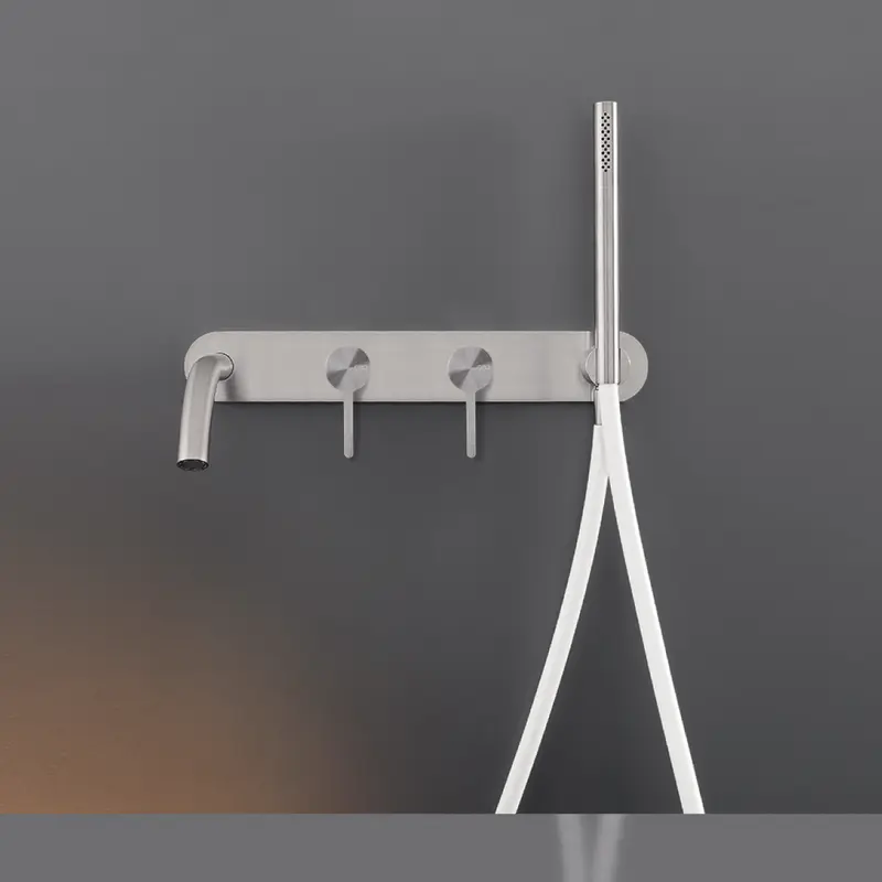 Cea Design Innovo rubinetto vasca da bagno doppio con bocca di erogazione e doccetta INV54 + UCS13
