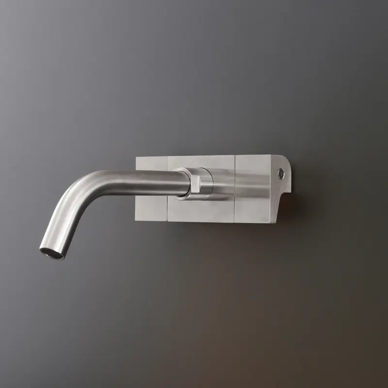 Cea Design Neutra rubinetto lavabo a parete con bocca 235mm NEU01 + PWFN