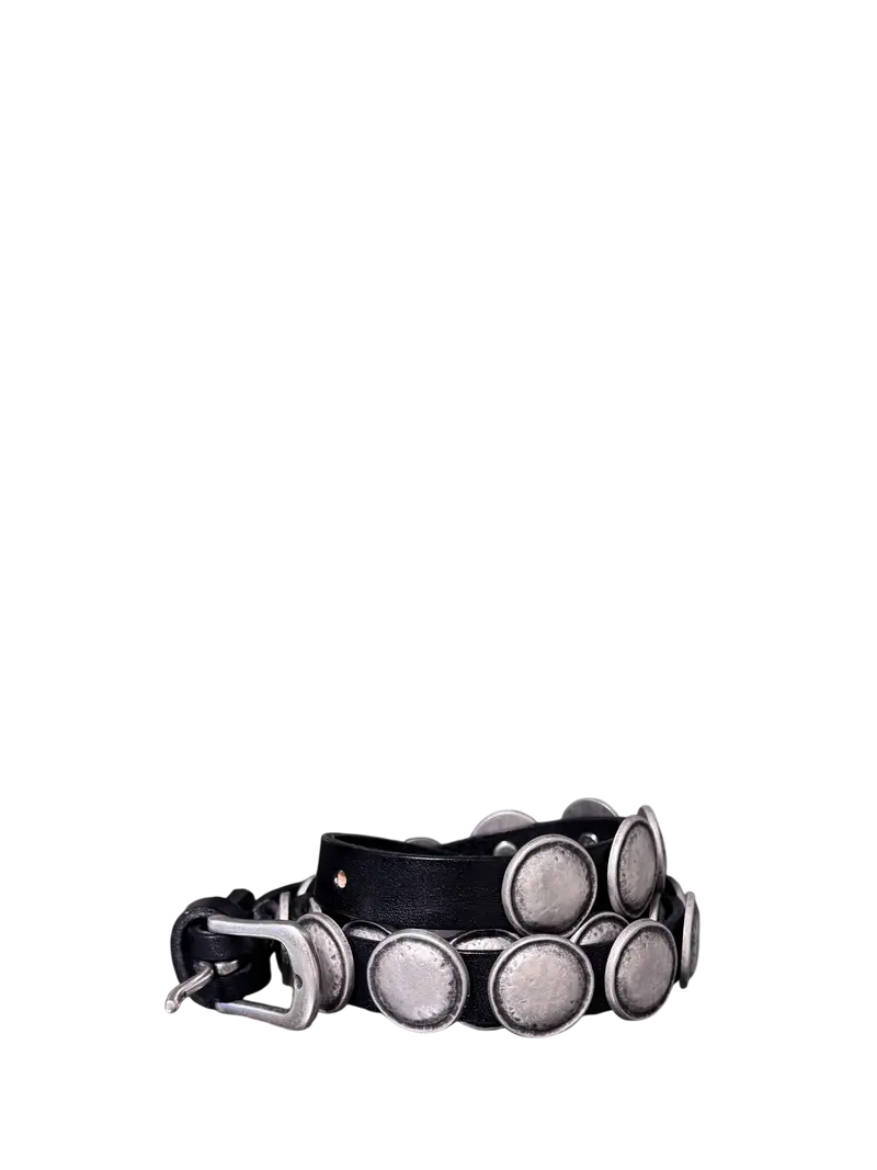Cintura in pelle con borchie tonde