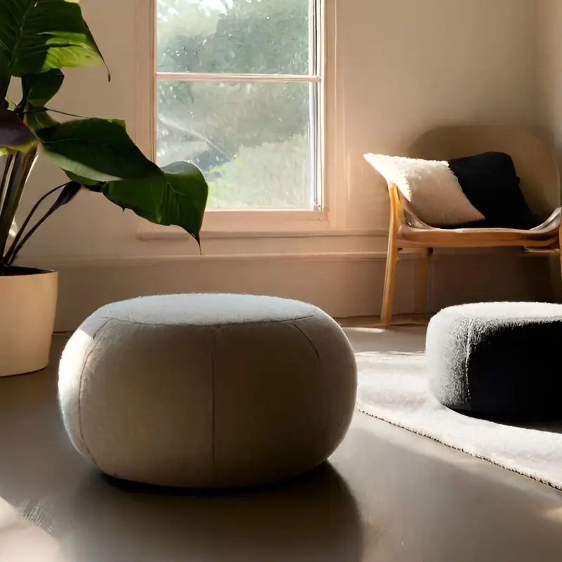 COCOON ECO M,  Pouf Design Rotondo in Ecopelle 64x45