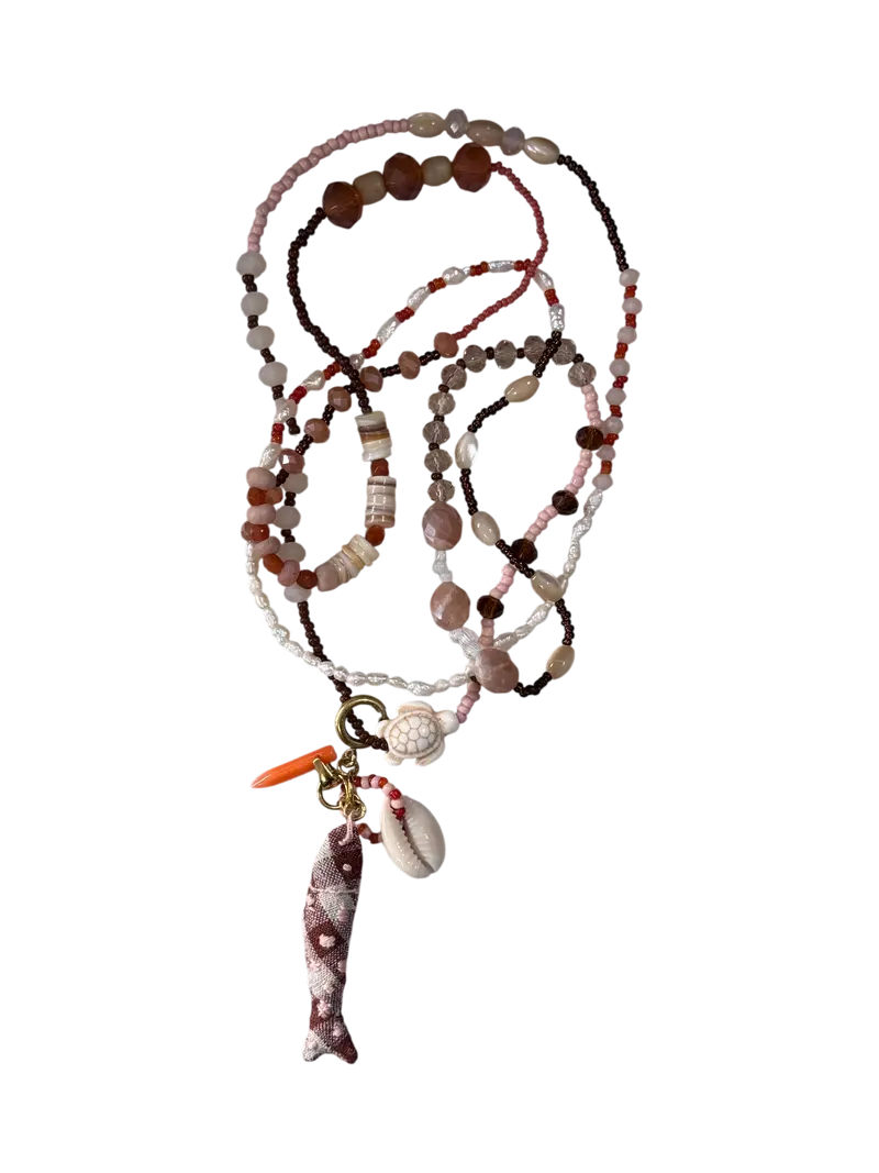 Collana lunga Cristina Lanza con pietre dure, perline di conteria e ciondoli