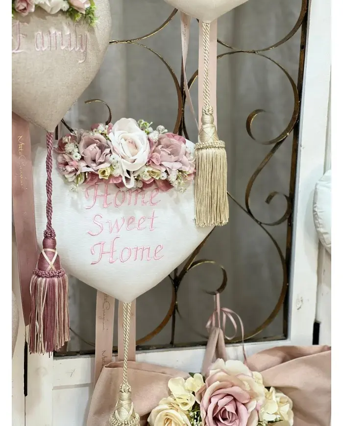Cuore di Stoffa Home Sweet Home Imbottito con Ricamo – Mata Creazioni, 35x40 cm