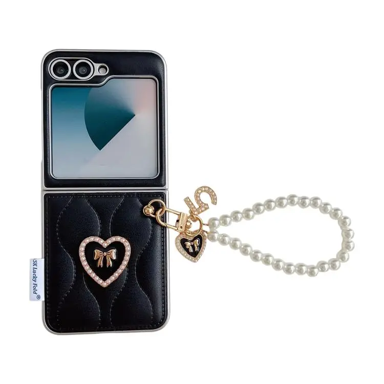 Custodia con cinturino da polso e texture cuore 3D per Samsung Galaxy Z Flip6/7