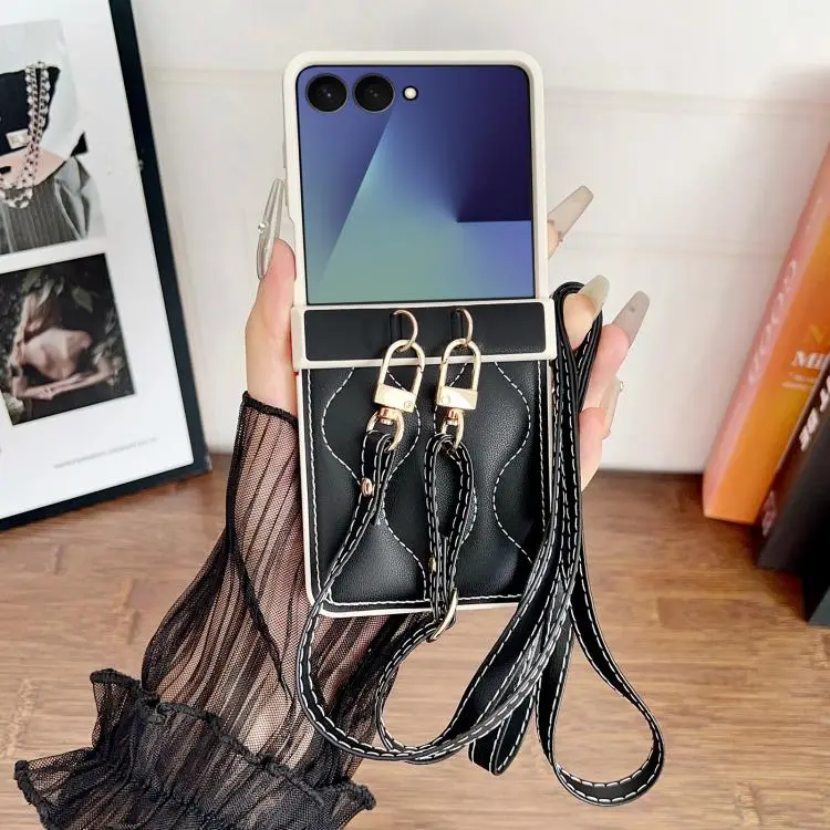 Custodia con retro in ecopelle vegana e cordino a tracolla per Samsung Galaxy Z