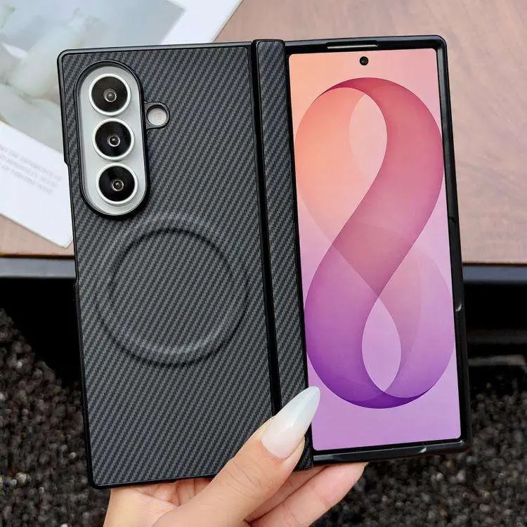 Custodia in pelle con texture fibra di carbonio per Galaxy Fold8 Ultra 5G