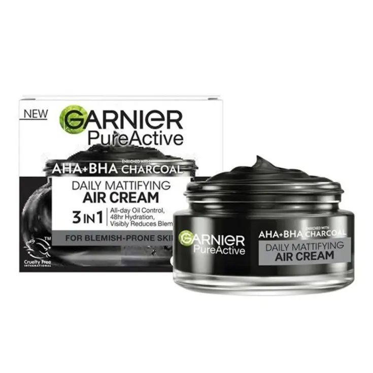 Garnier Pure Active Daily Mattifying Air Cream con AHA+BHA e Carbone - 50ml - Crema Viso Anti-Imperfezioni, Opacizzante e Idratante - Per Pelli Grasse e Miste