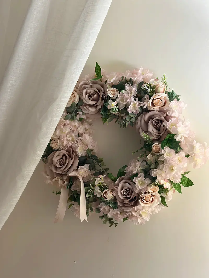 Ghirlanda Queen Fuoriporta Floreale – Mata Creazioni, Ø 45 cm