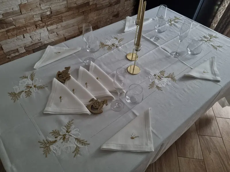 I Maestri Del Ricamo Servizio da Tavola x12 in Lino Campane