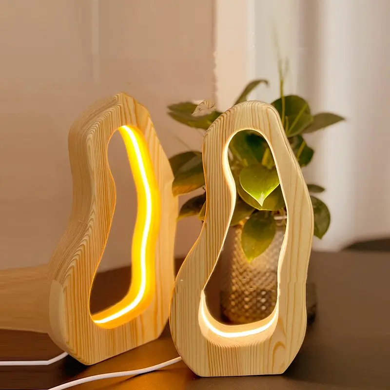 Lampada da Tavolo in Legno LED Design Traforato - Stile Minimalista Contemporaneo