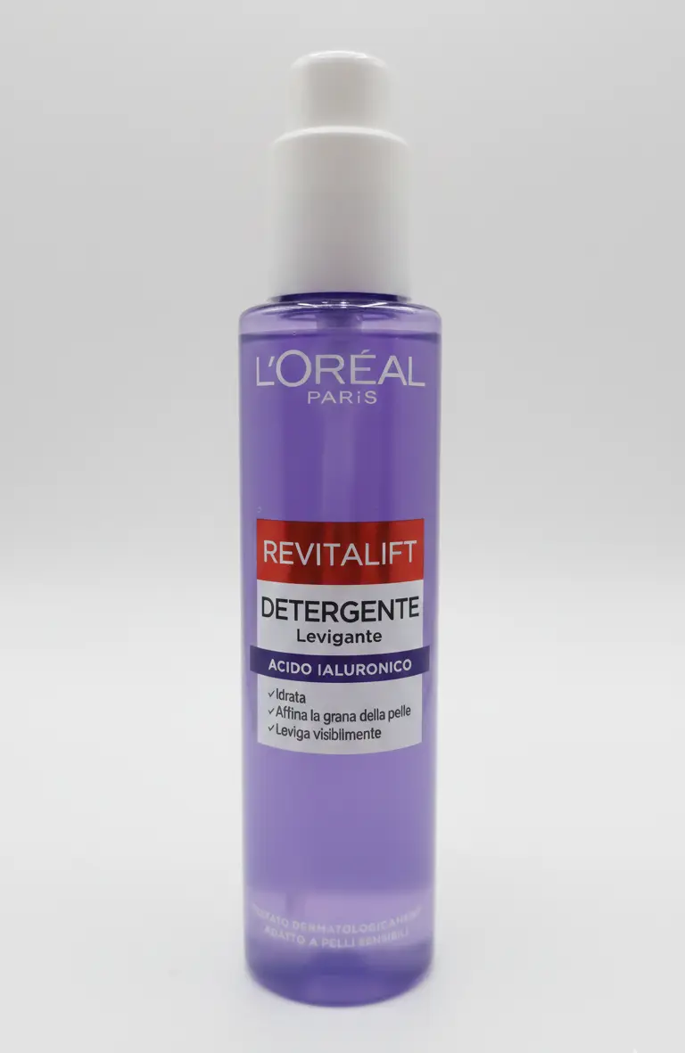 L'Oréal Revitalift Filler Detergente Levigante 150ml | Acido Ialuronico + Glicole | Rimuove Impurità | Rivitalizza e Rimpolpa la Pelle