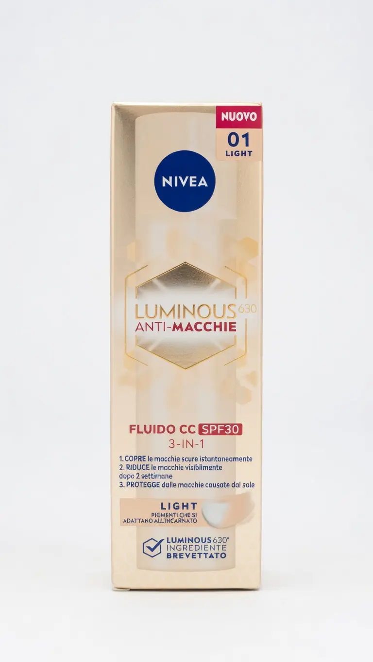 NIVEA Luminous630 Fluido CC Anti-Macchie 3-in-1 SPF 30 – Tonalità 02 Medium 40ml – Uniformante con Tecnologia LUMINOUS630® Brevettata