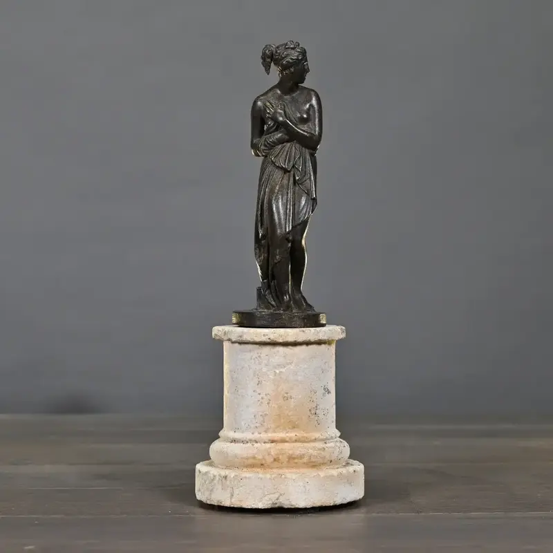 PICCOLA VENERE DRAPPEGGIATA