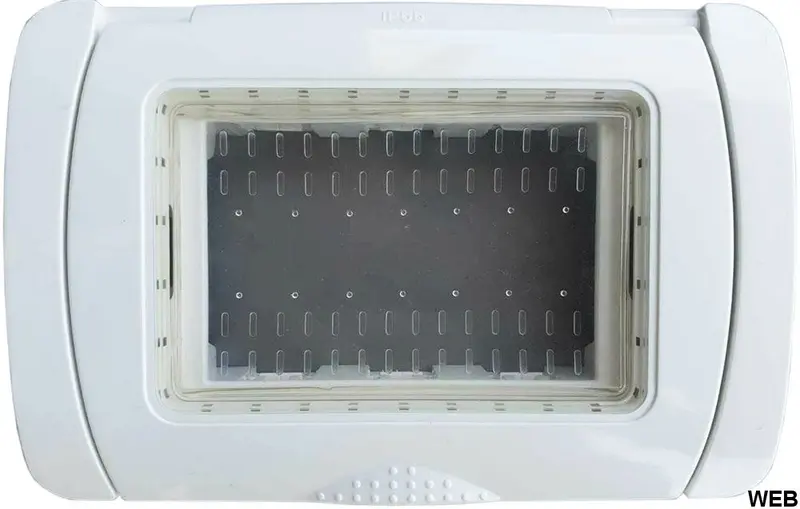 Placca idrobox IP55 3P bianca compatibile con Living International