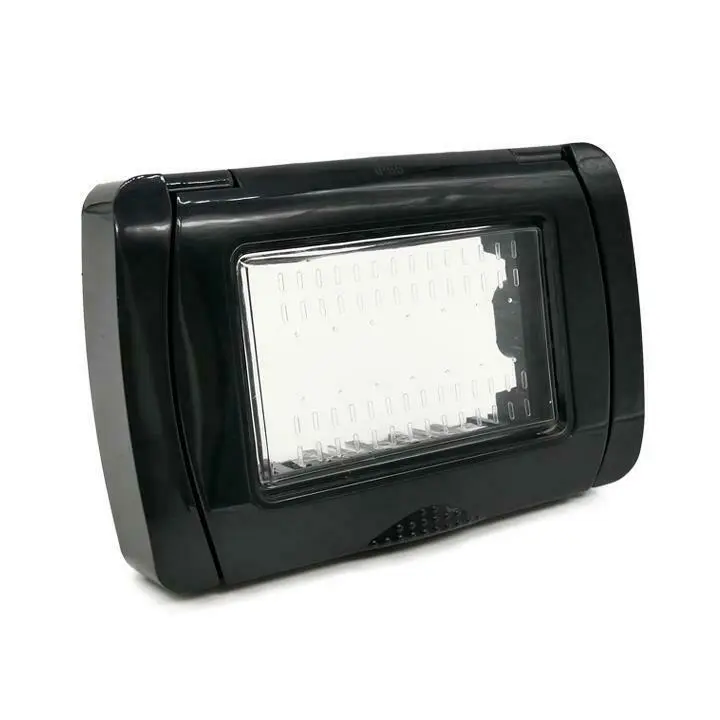 Placca idrobox IP55 3P nera compatibile Living International