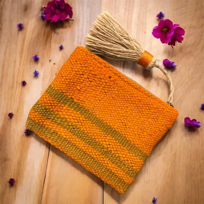 Pochette in Tessuto Berbero Vintage – Pezzi Unici