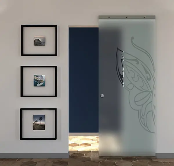 Porta Scorrevole in Vetro Sabbiato e Disegno Trasparente con Binario Magical Invisibile