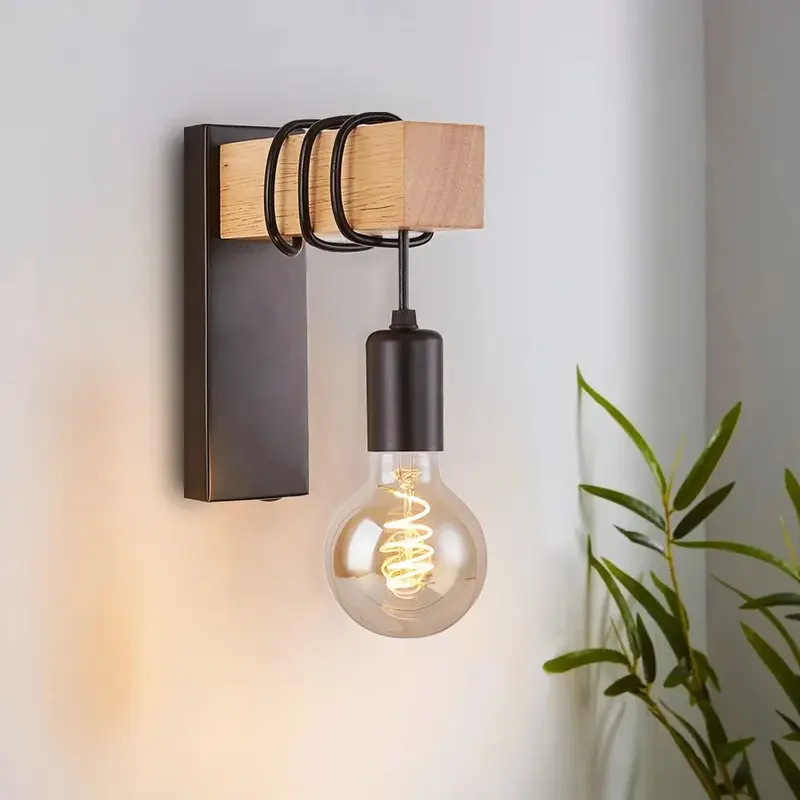 Retro Wooden Wall Lamp