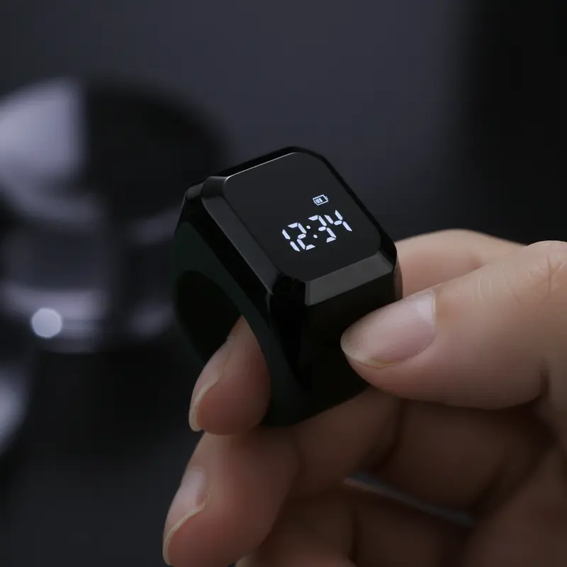 RingTime Pro – L'Orologio Digitale da Dito che Ridefinisce lo Stile