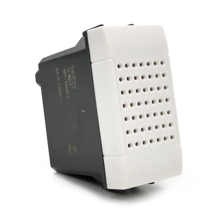 Ronzatore 6A 220V compatibile Living International