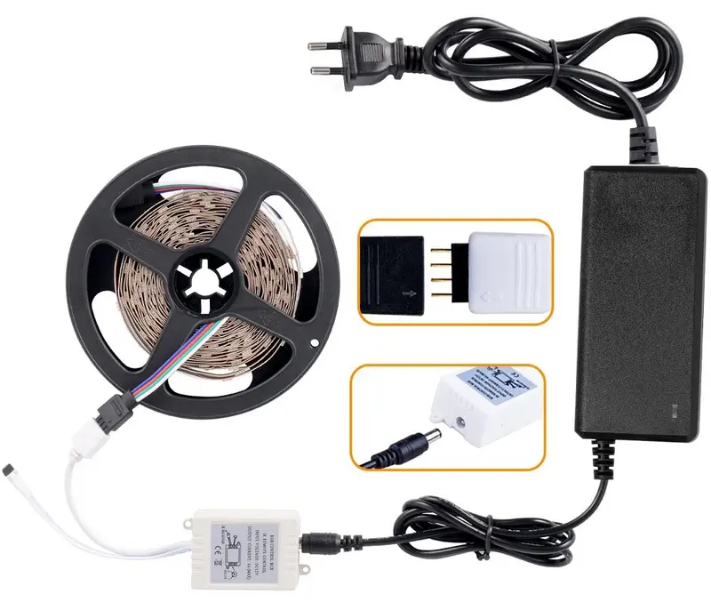 Striscia LED RGB 5m con telecomando IR