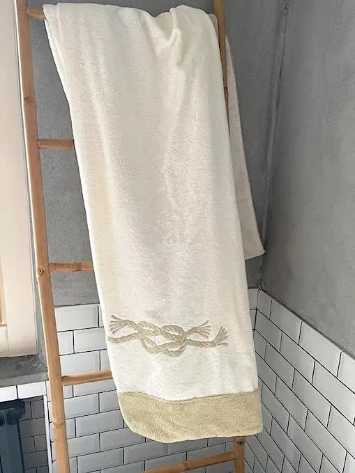 Telo Mare Nodo Beige – eleganza naturale e artigianalità Made in Italy