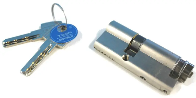 TESA ASSA ABLOY – ENTRT604040, 40X40 CILINDRETTO CON DOPPIE CHIAVI MOTORIZZATO