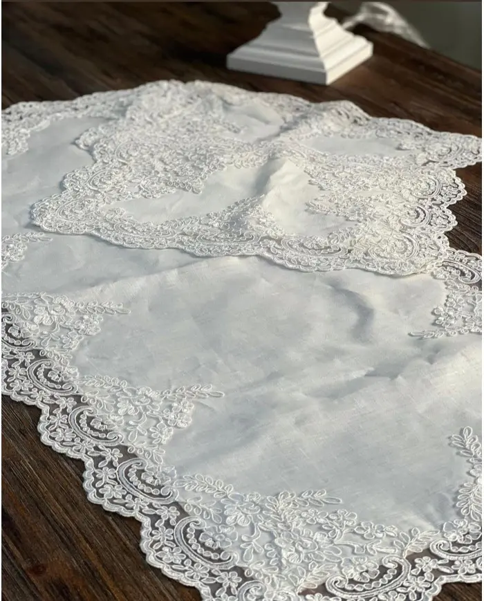 Tris Centrini Rebrodè in Lino con Pizzo – Mata Creazioni, Runner 45x95 cm + 2 Centrini 25x35 cm