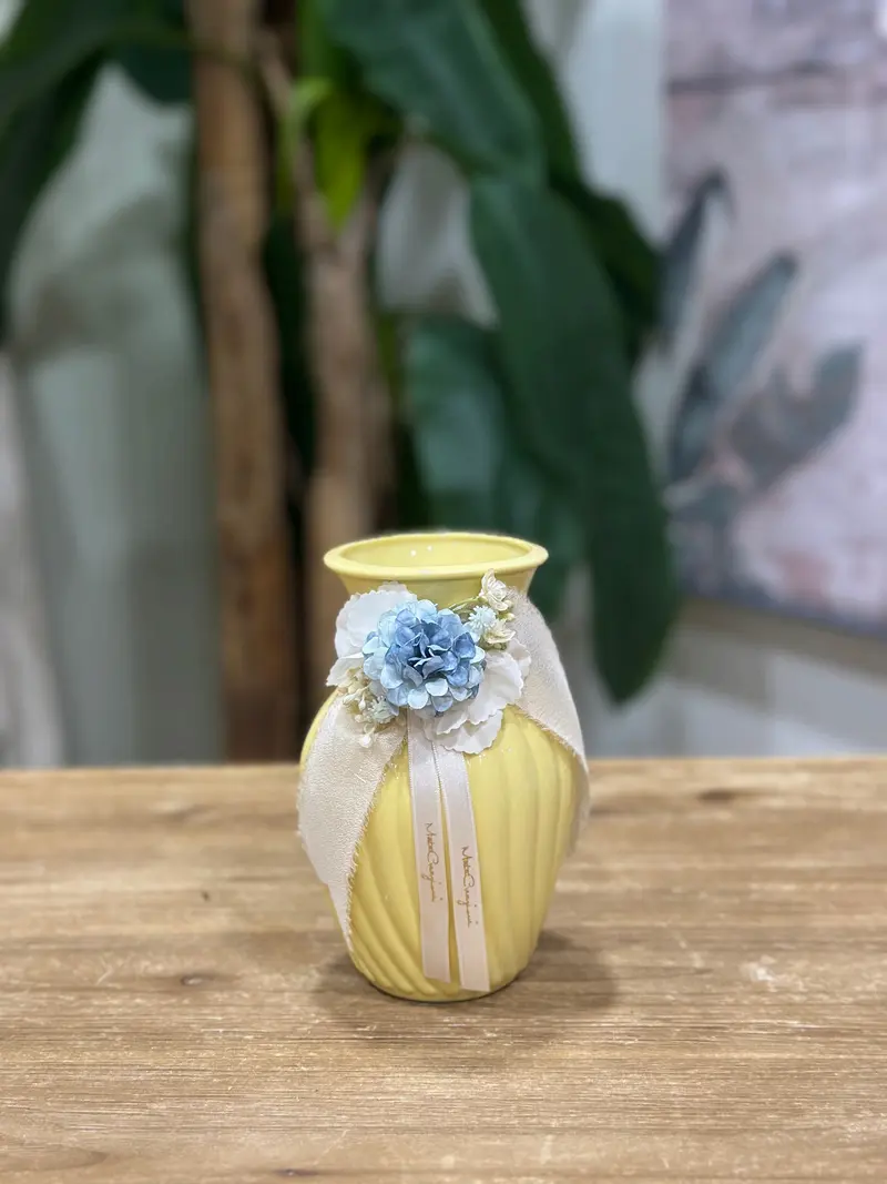 Vaso Foulard in Ceramica con Fiori, Nastro e Box Regalo – Mata Creazioni