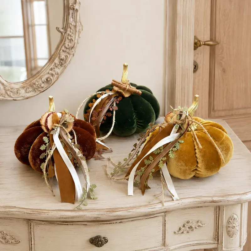 Velvet Pump Zucca Decorativa in Velluto – Mata Creazioni